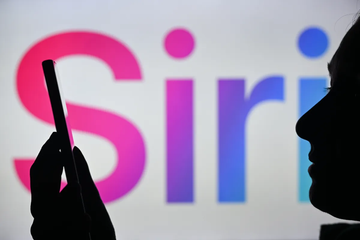 Revitalisasi Siri Apple Mungkin Sertakan Penghapusan Obrolan Otomatis