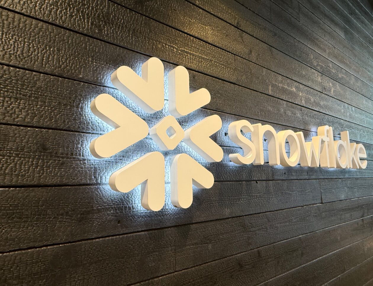 Snowflake Investasikan $6 Miliar Untuk AWS Dalam Kesepakatan AI