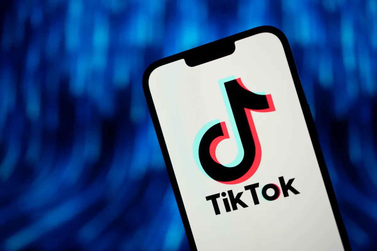 Karyawan Federal Kini Bisa Unduh TikTok Di Ponsel Kerja Lagi